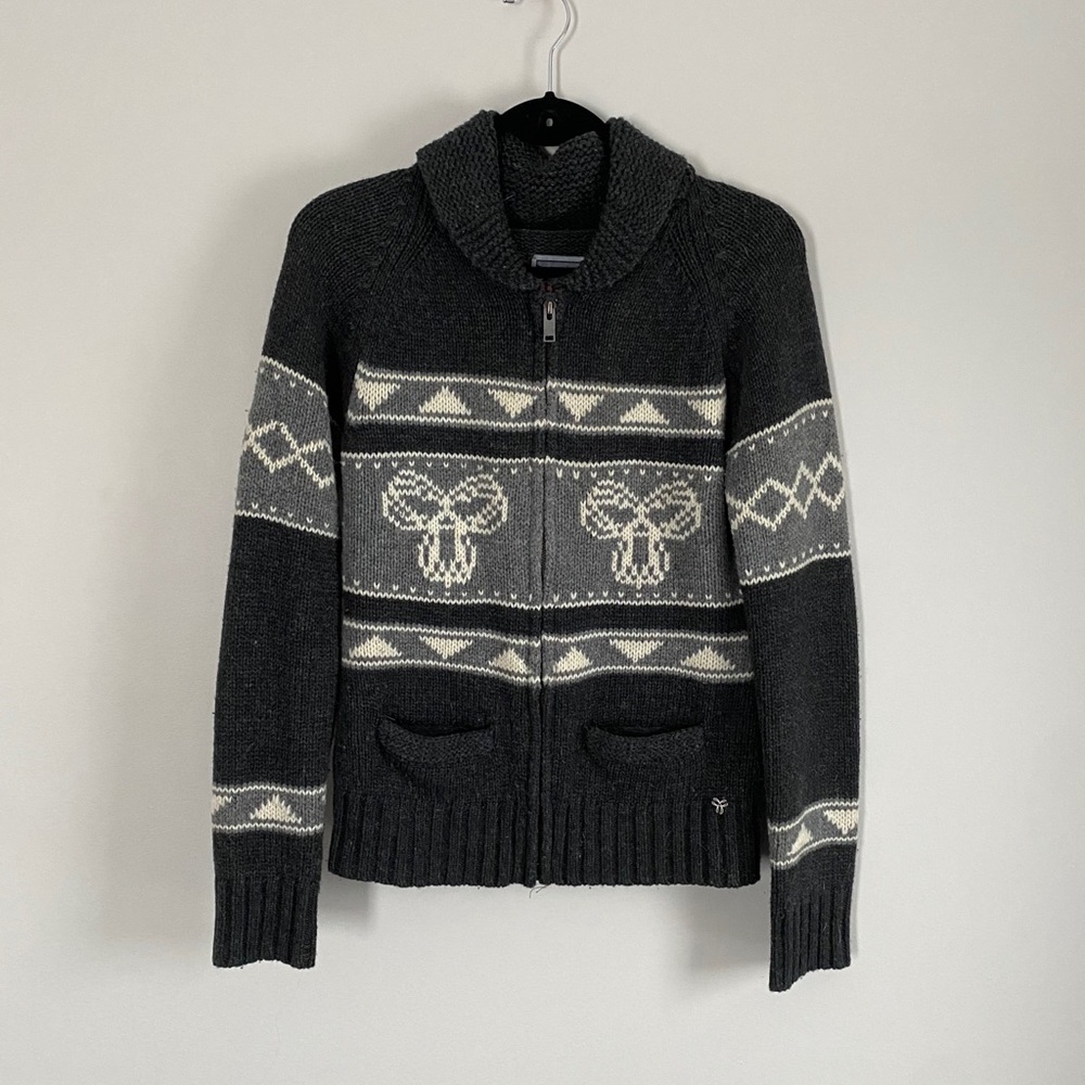 TNA knit sweater Size large